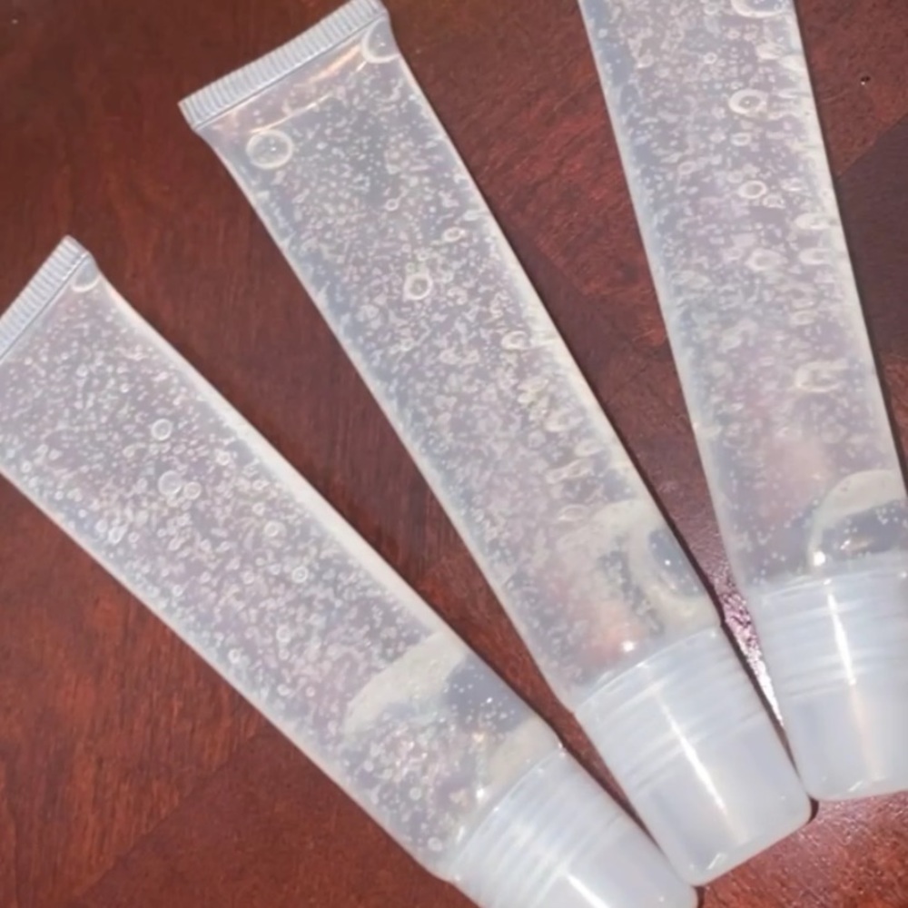 Clear lipgoss 1pc.💋